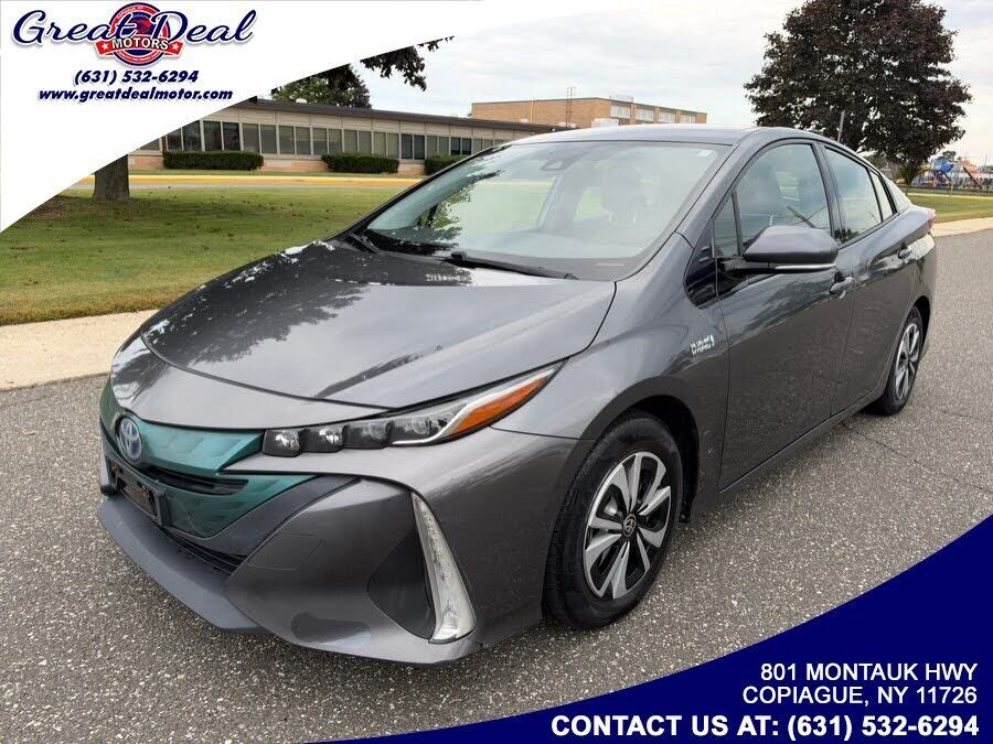 2017 TOYOTA Prius