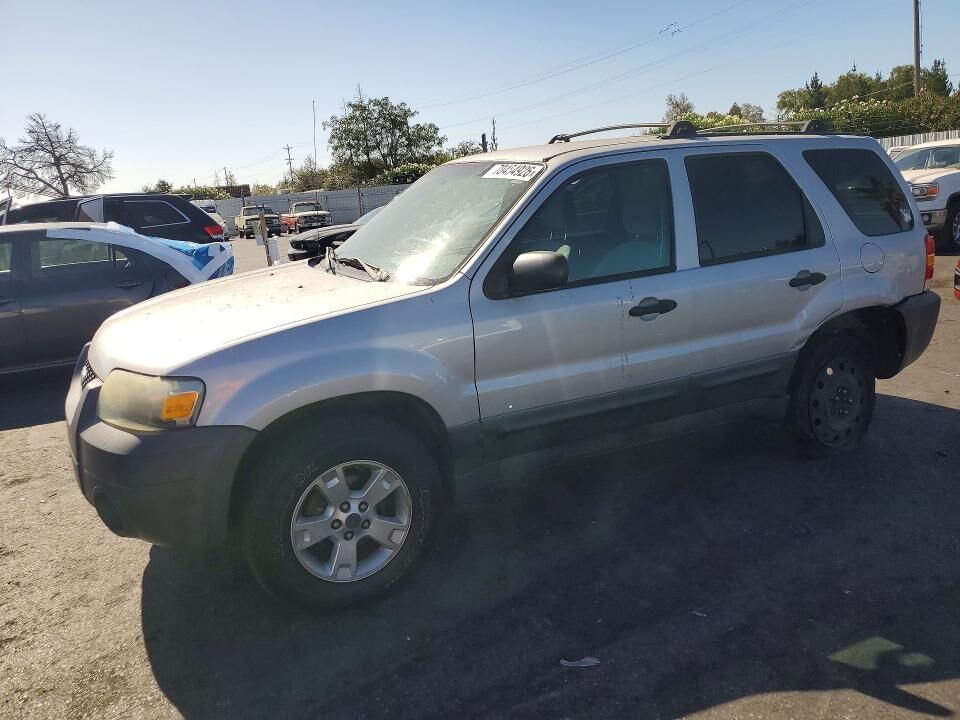 2005 FORD Escape