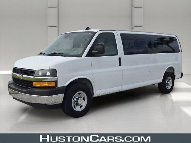 2025 CHEVROLET Express