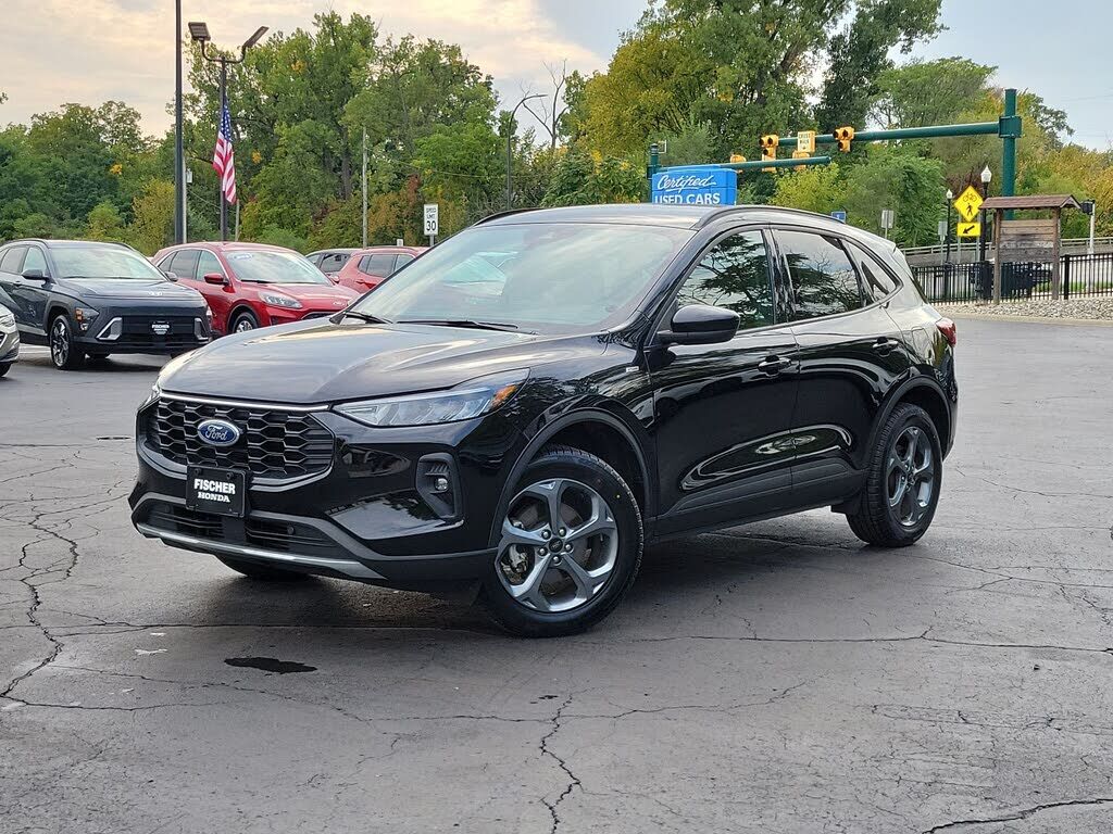 2025 FORD Escape