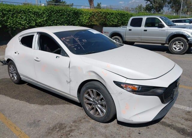 2021 MAZDA Mazda3