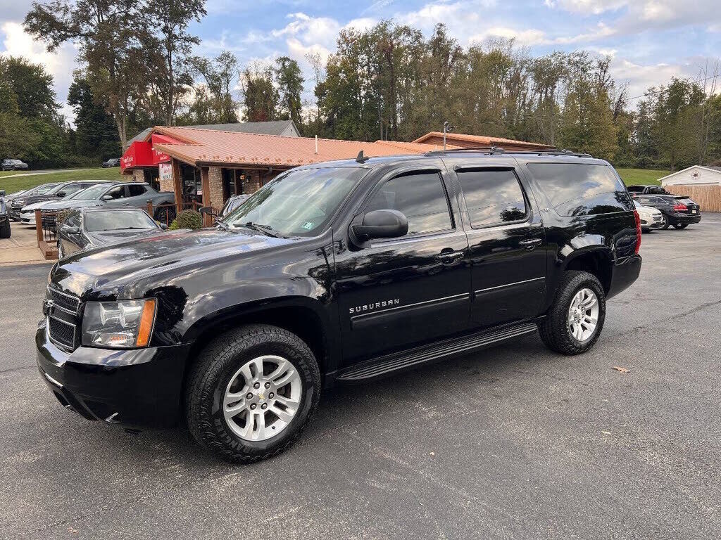 2013 CHEVROLET Suburban