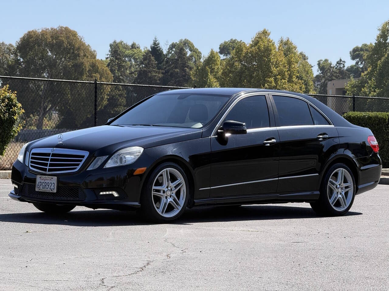 2011 MERCEDES-BENZ E-Class