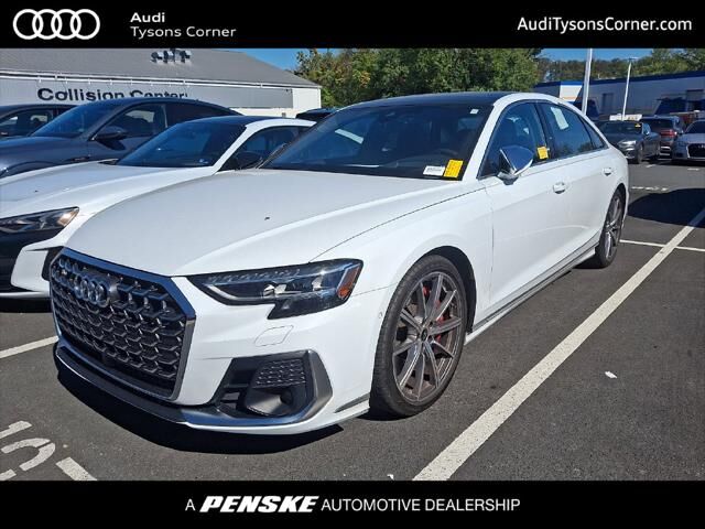 2023 AUDI S8