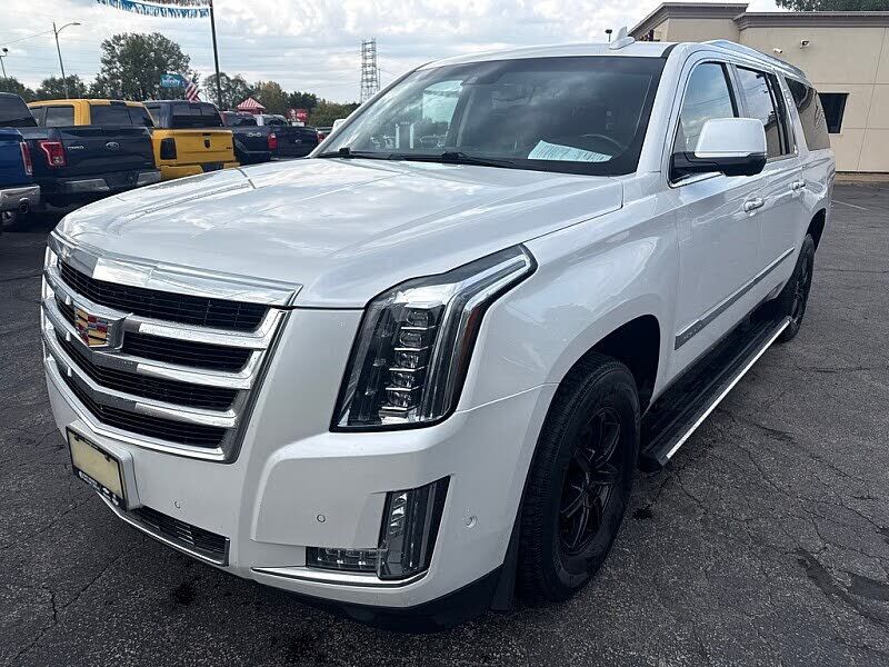 2018 CADILLAC Escalade ESV