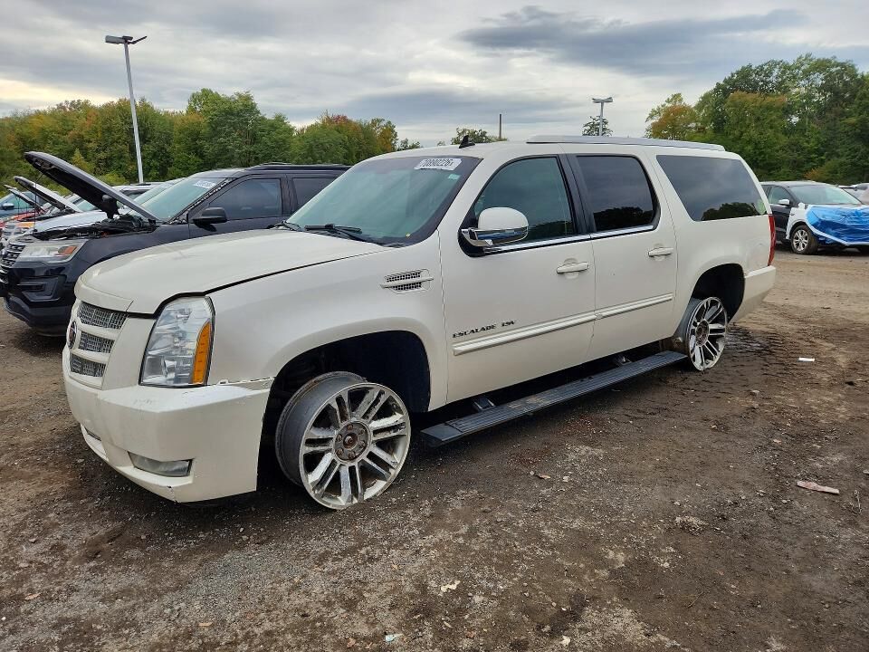 2013 CADILLAC Escalade