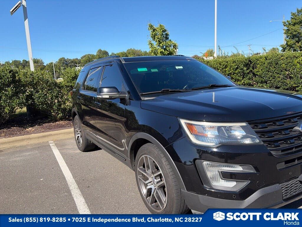 2017 FORD Explorer