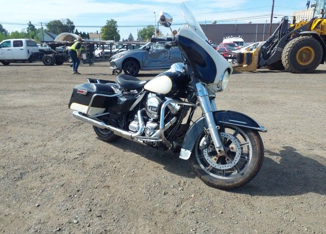 2016 HARLEY DAVIDSON FLHTP / Police Electra Glide