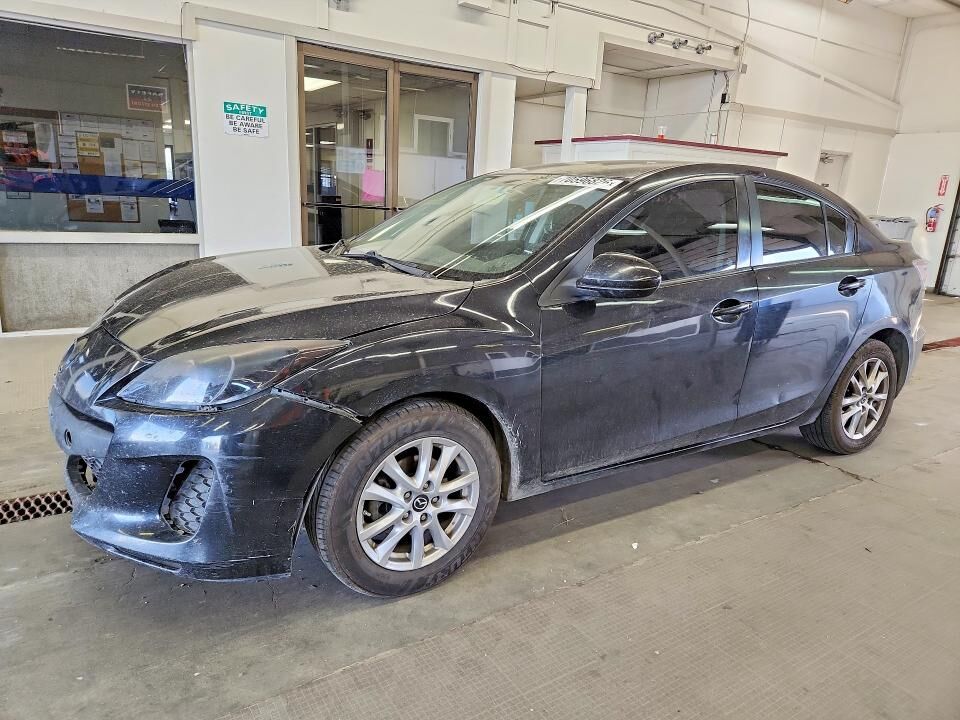 2013 MAZDA Mazda3