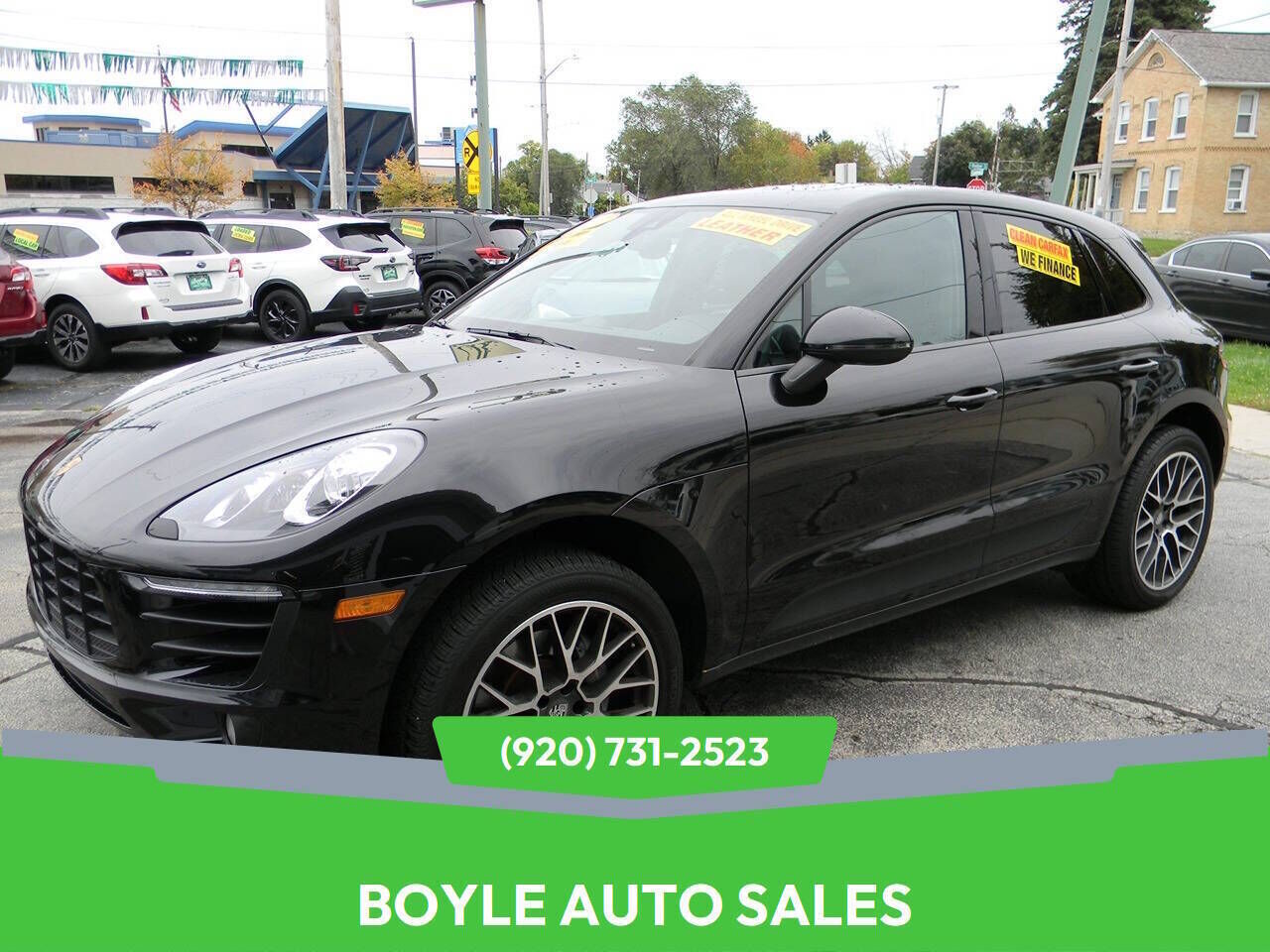 2017 PORSCHE Macan