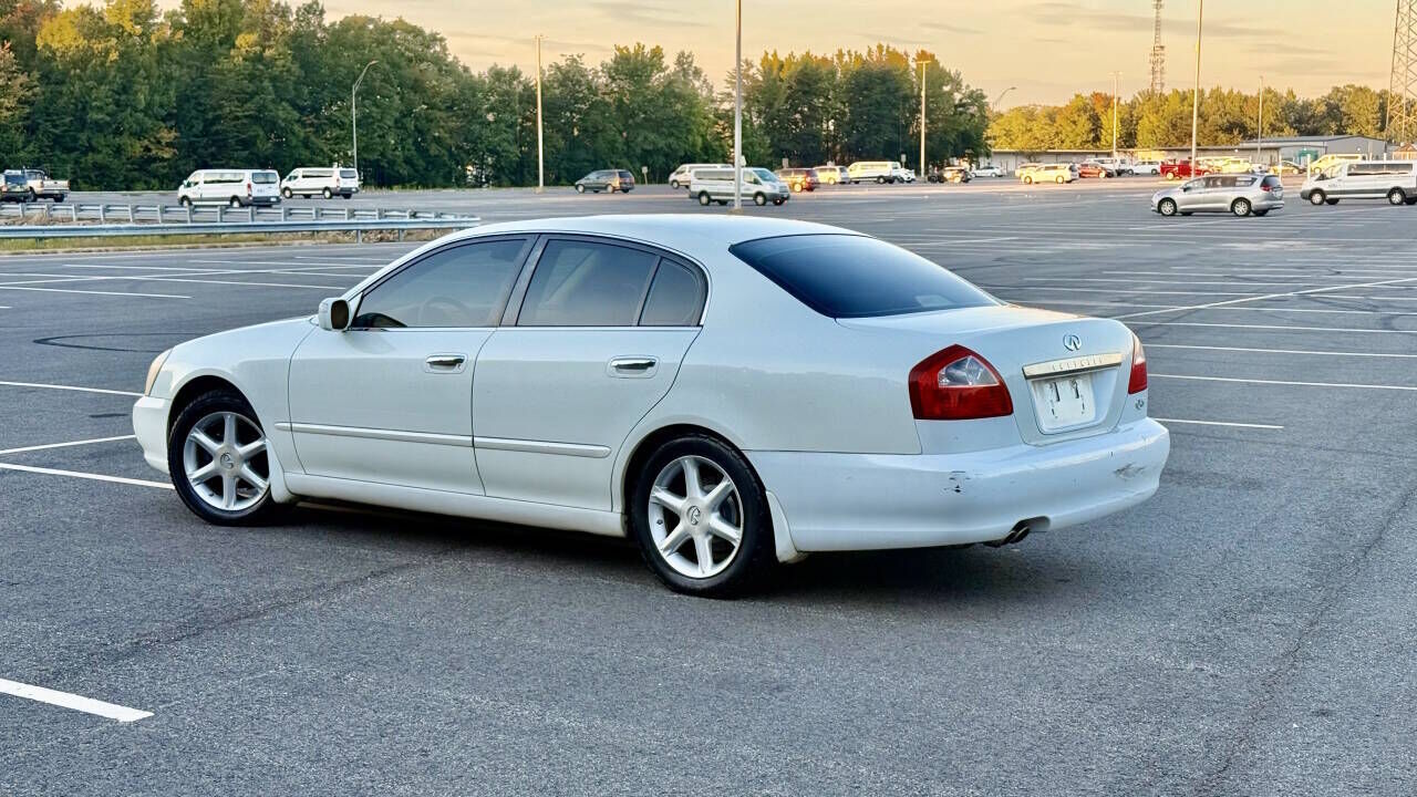 2002 INFINITI Q45