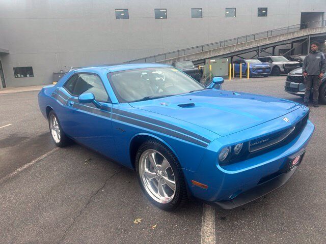 2009 DODGE Challenger