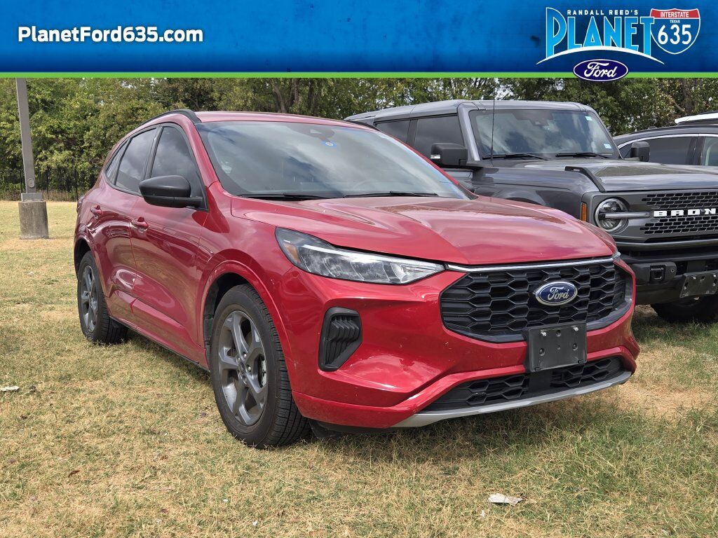 2023 FORD Escape
