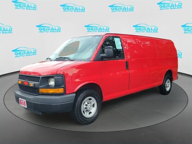 2013 CHEVROLET Express