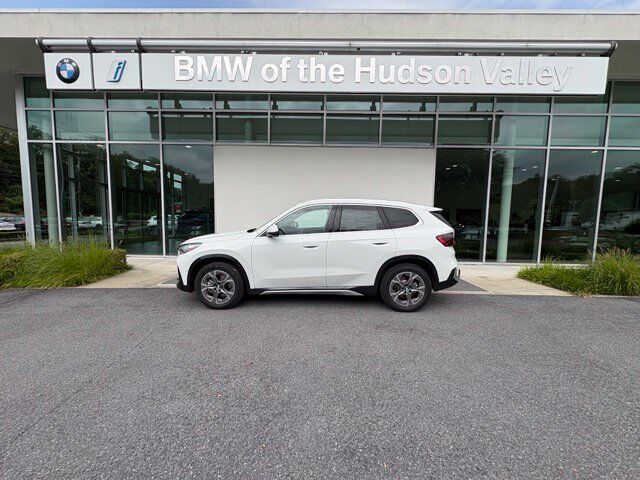 2027 BMW X1