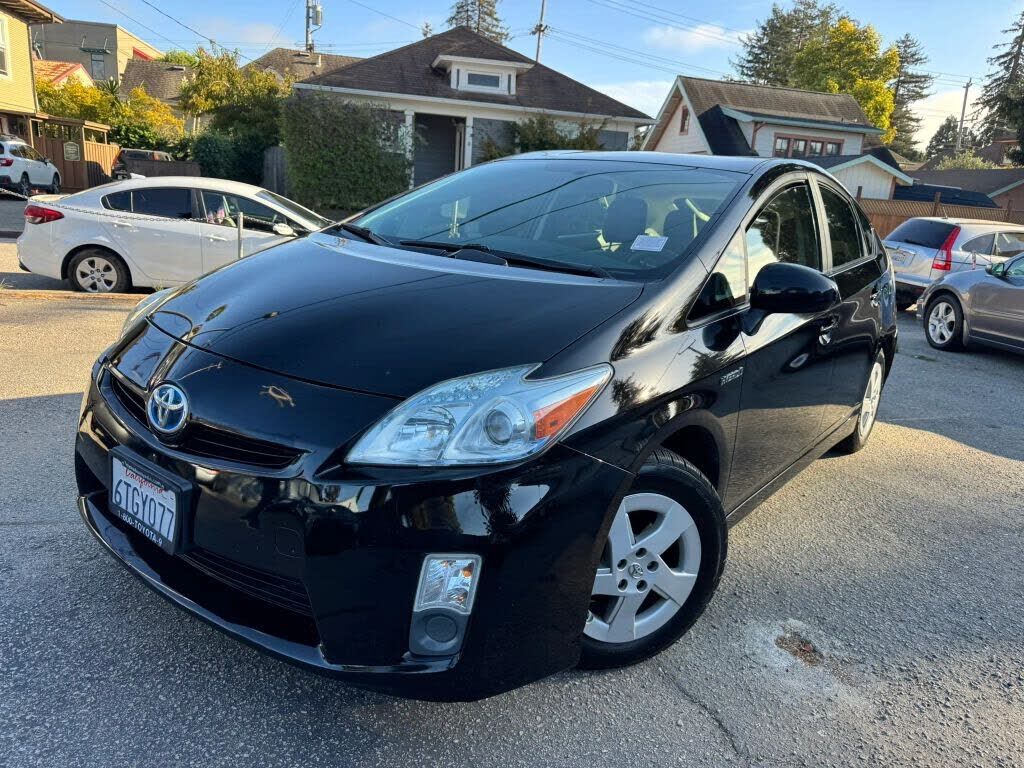 2011 TOYOTA PRIUS