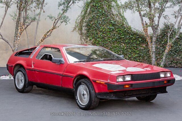 1981 DELOREAN DMC-12