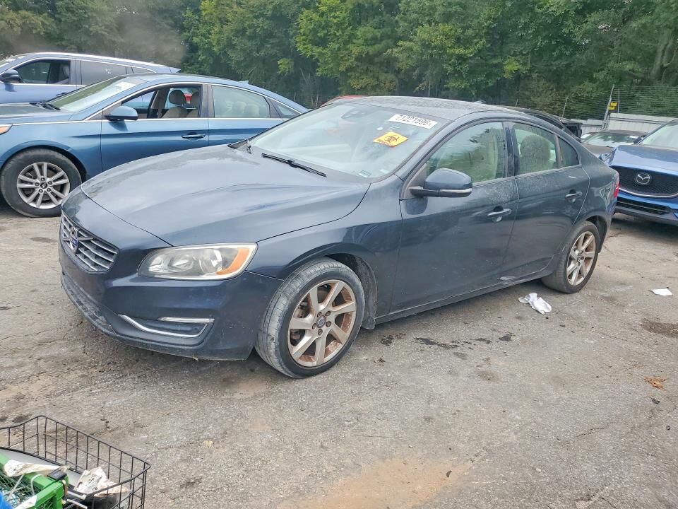 2015 VOLVO S60