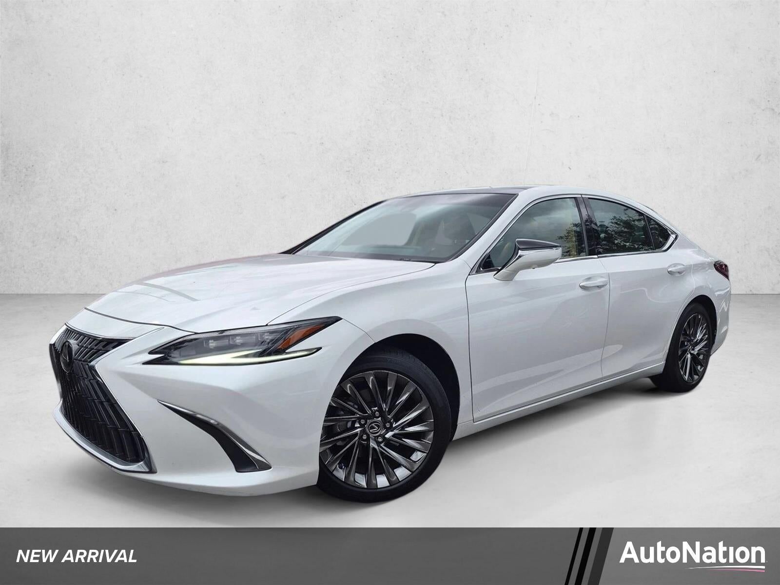 2024 LEXUS ES
