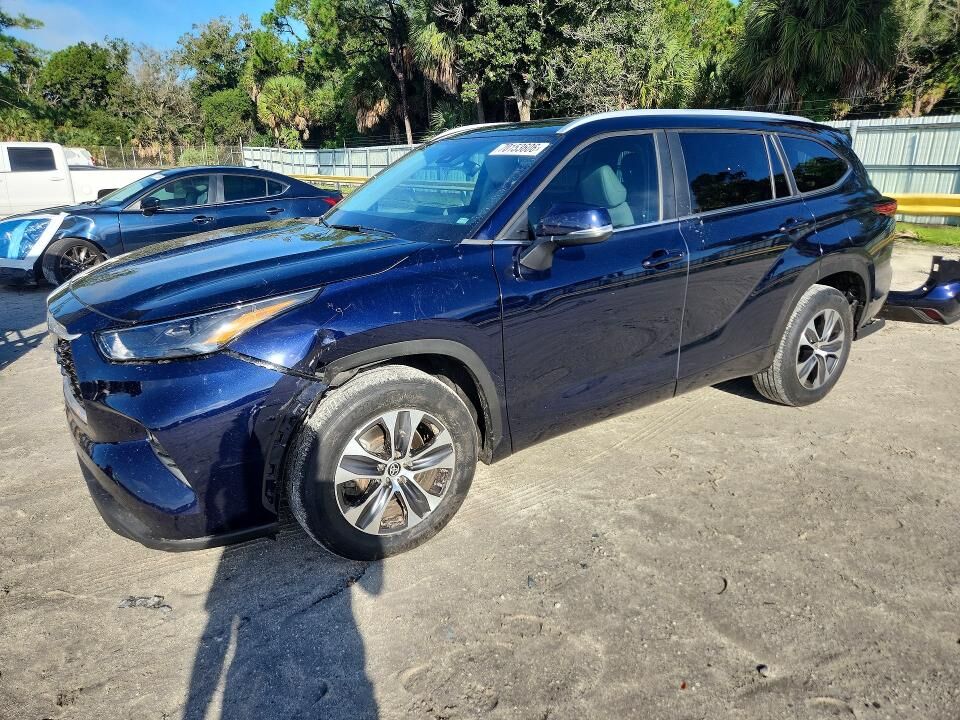 2023 TOYOTA Highlander