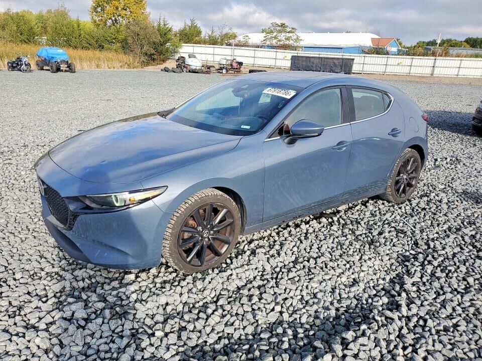 2020 MAZDA Mazda3
