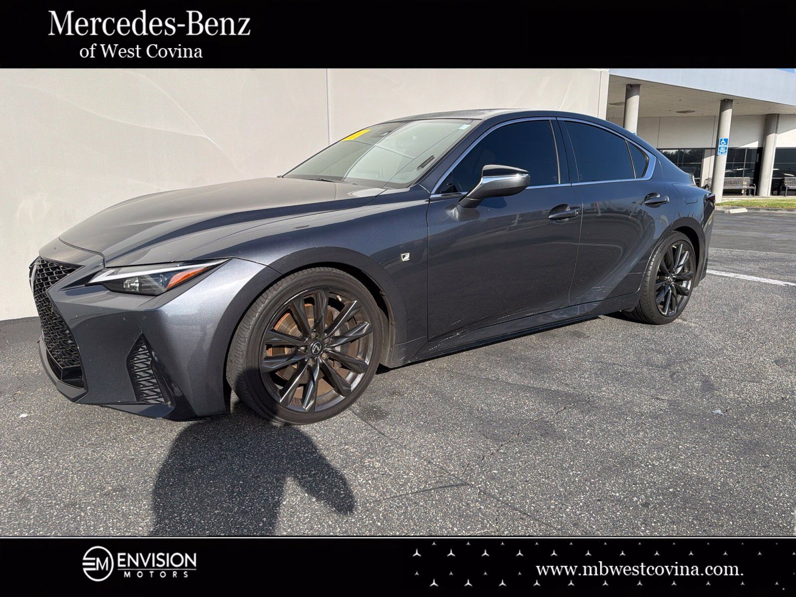 2021 LEXUS IS