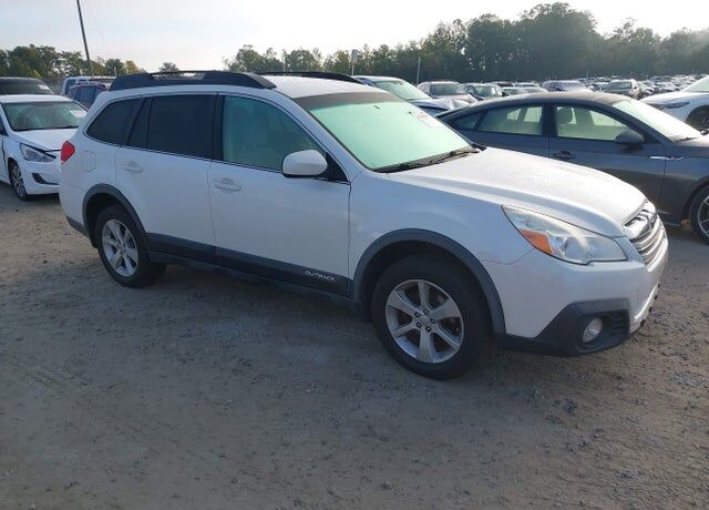 2013 SUBARU Outback
