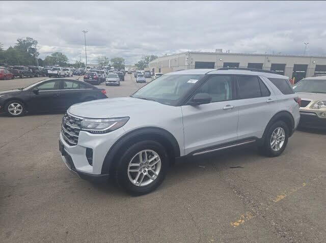 2025 FORD Explorer