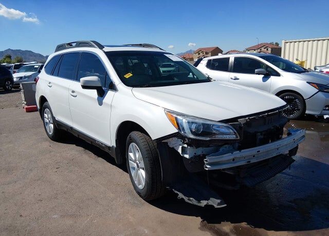 2017 SUBARU Outback