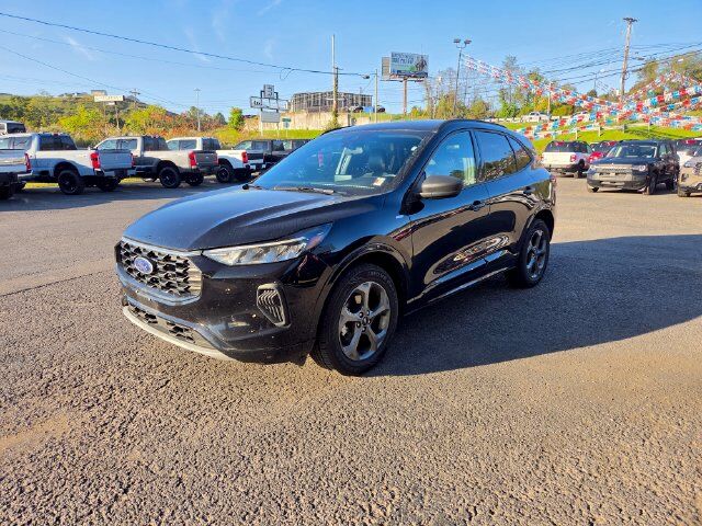 2024 FORD Escape