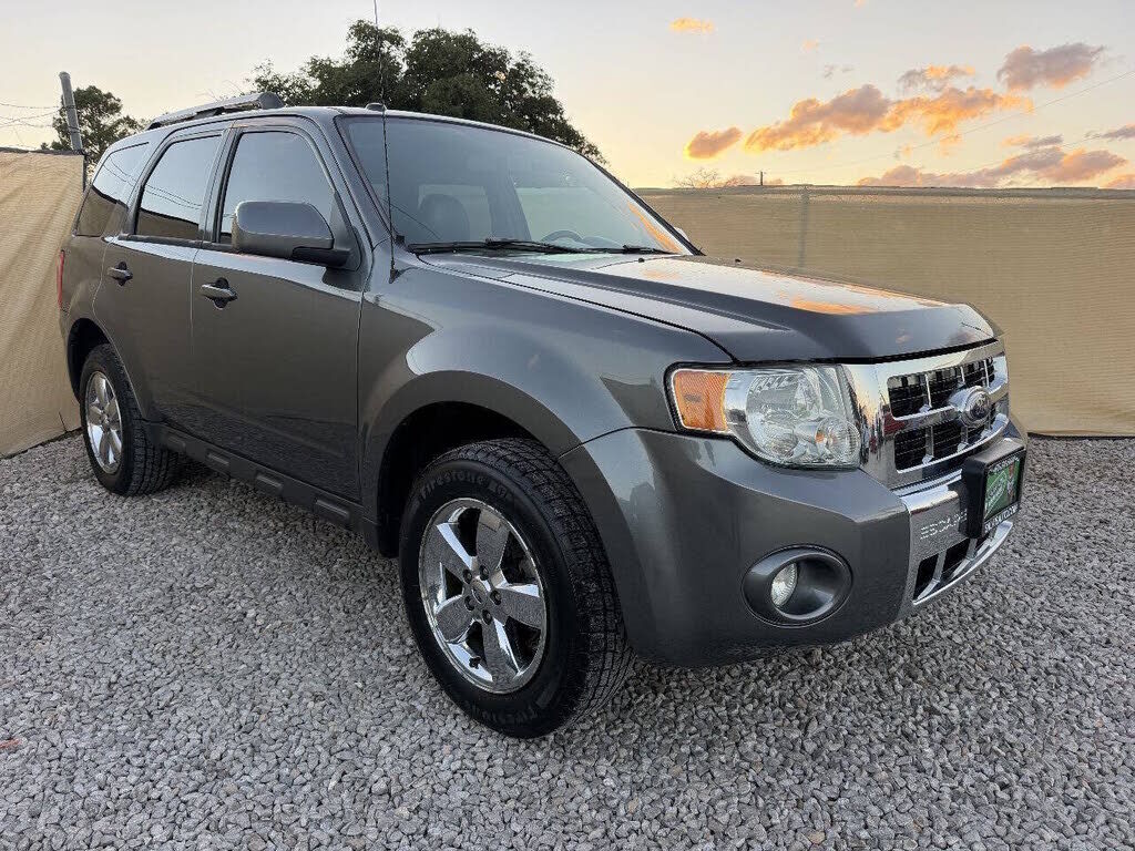 2011 FORD Escape