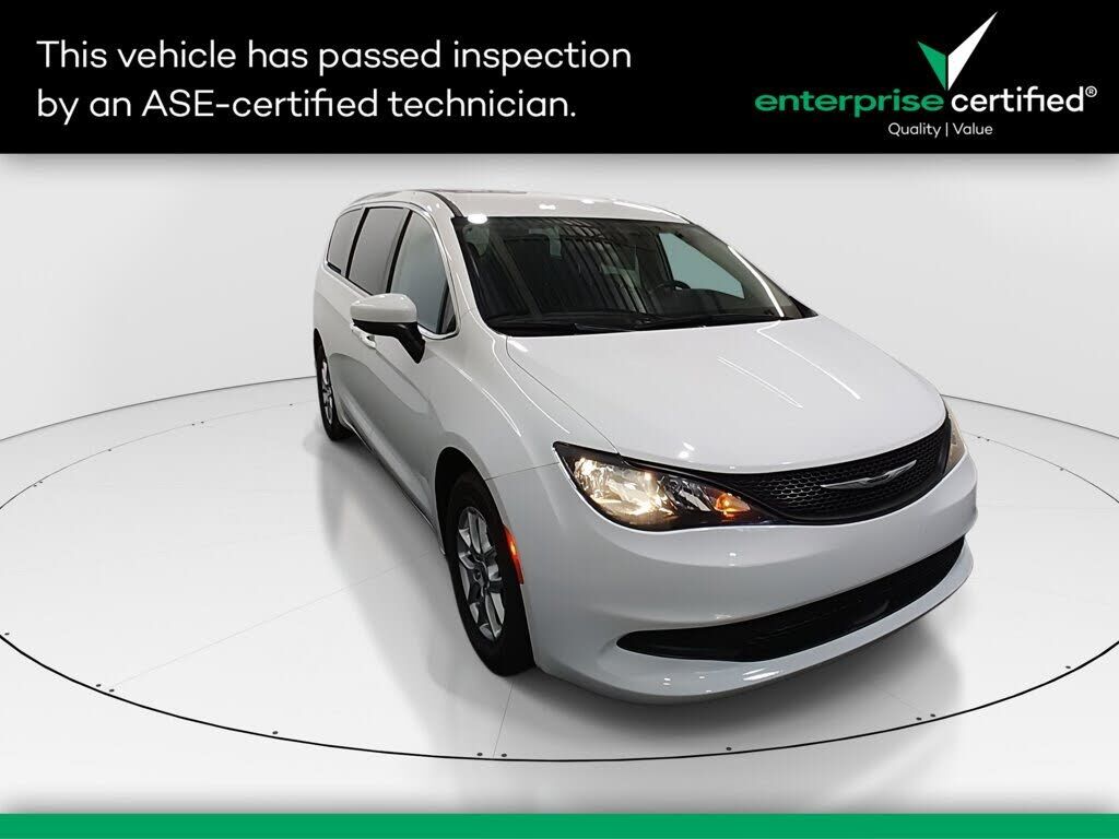2023 CHRYSLER Voyager