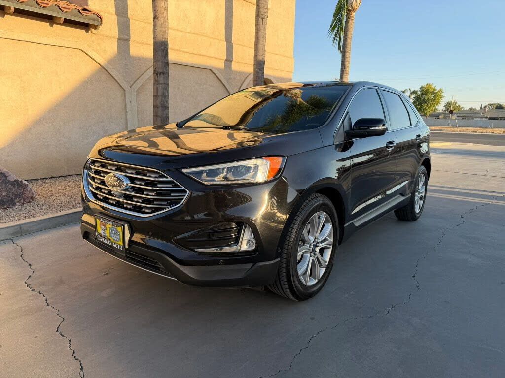 2019 FORD Edge