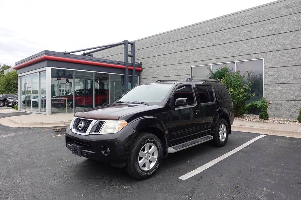 2011 NISSAN Pathfinder