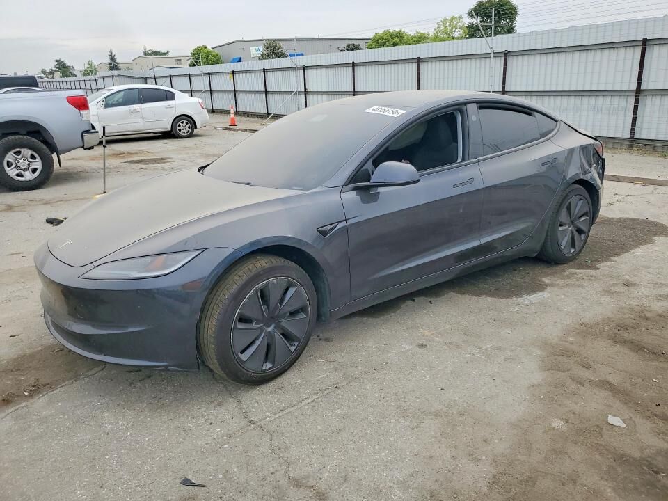 2025 TESLA Model 3