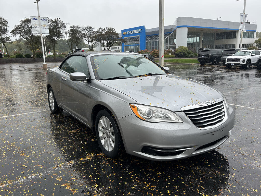 2014 CHRYSLER 200
