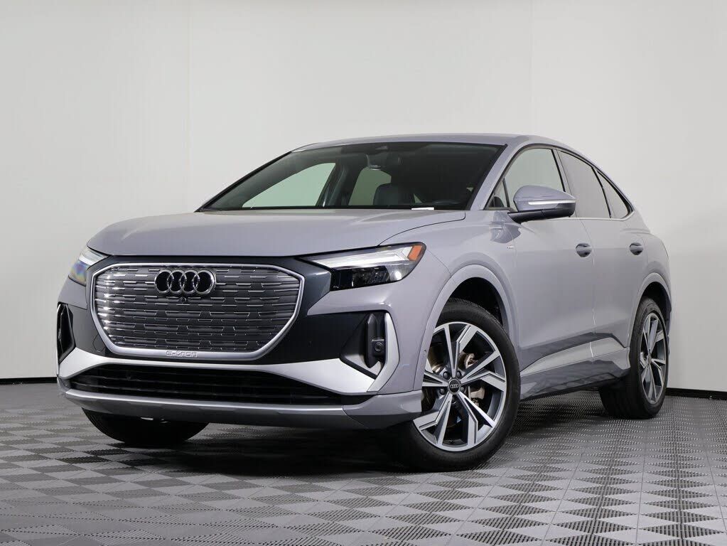 2023 AUDI Q4