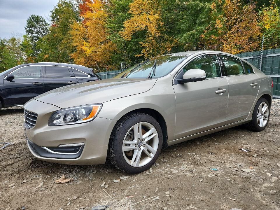 2015 VOLVO S60