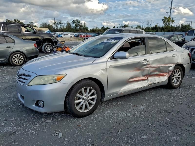 2010 TOYOTA Camry