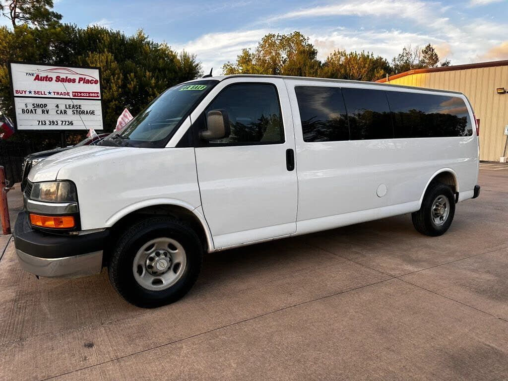 2013 CHEVROLET Express
