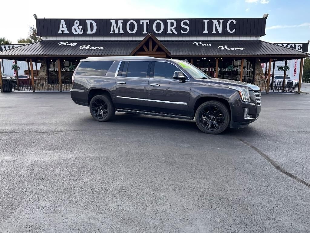 2018 CADILLAC Escalade ESV