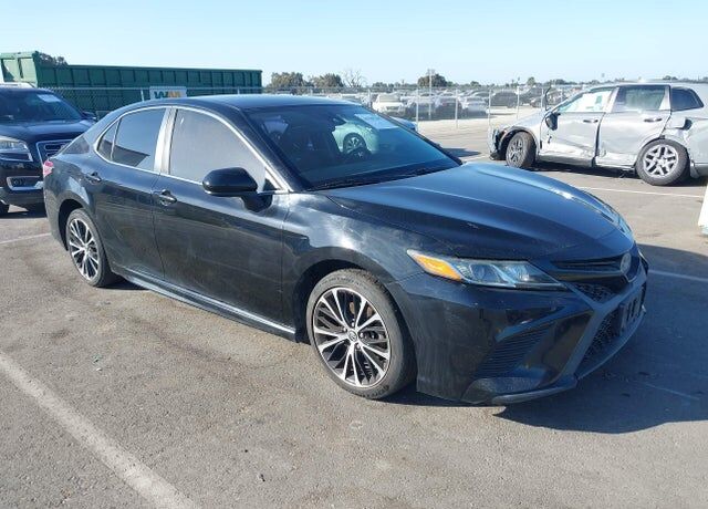 2019 TOYOTA Camry
