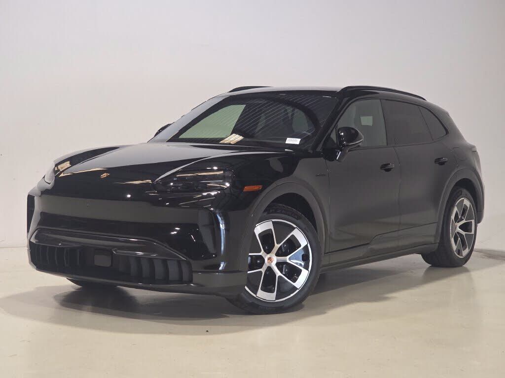 2026 PORSCHE Cayenne