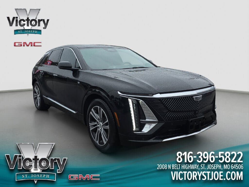 2023 CADILLAC Lyriq
