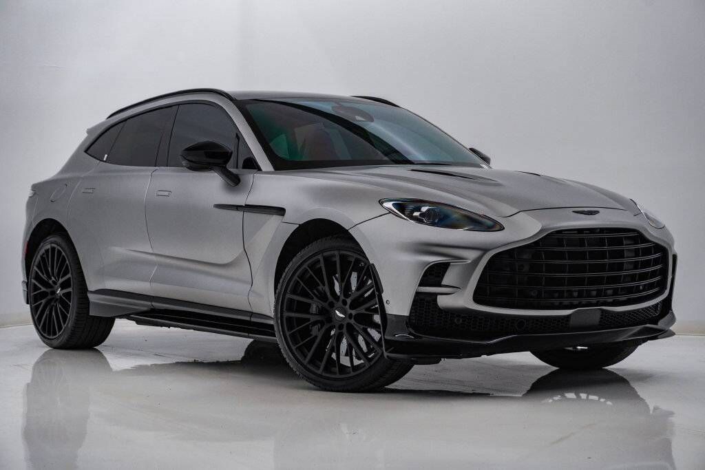 2023 ASTON MARTIN DBX
