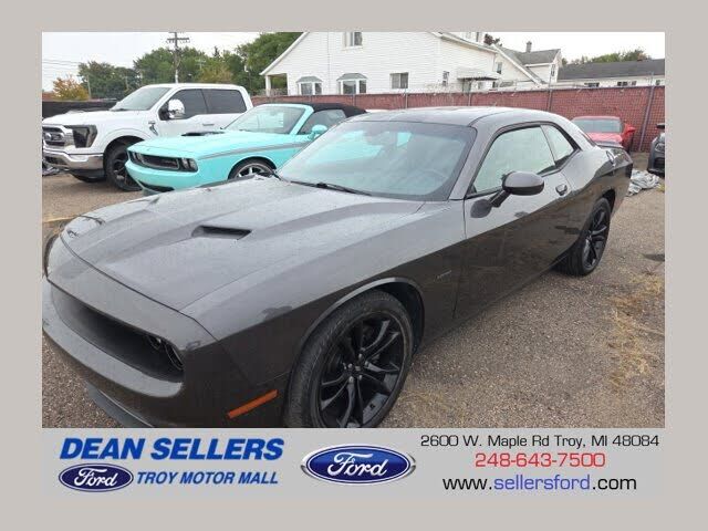 2017 DODGE Challenger