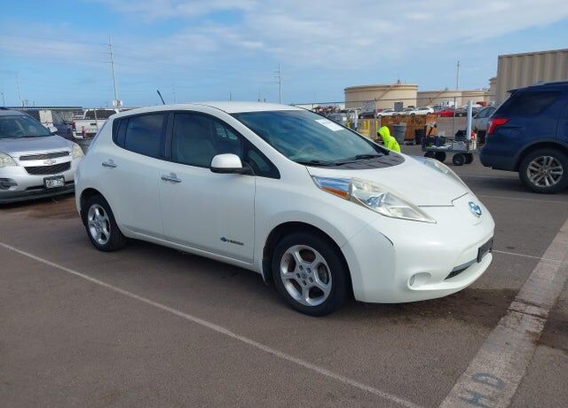 2013 NISSAN Leaf