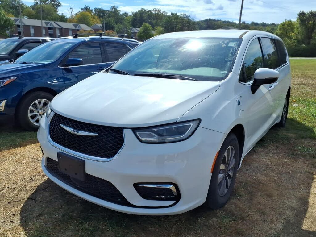 2023 CHRYSLER Pacifica