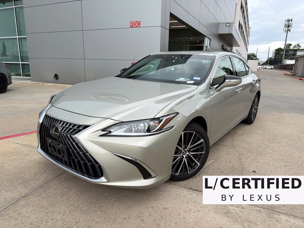 2025 LEXUS ES