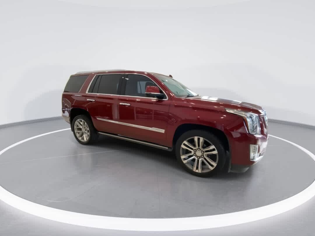 2017 CADILLAC Escalade